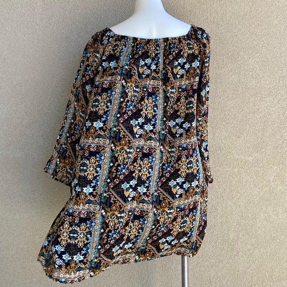 Mosaic Off-The-Shoulder Shift Casual Mini Dress - Picture 7 of 8